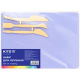 Набор для лепки Kite Classic K-1140-36 (доска + 3 стеки), сиреневый Набор для лепки Kite Classic K-1140-36 (доска + 3 стеки), сиреневый