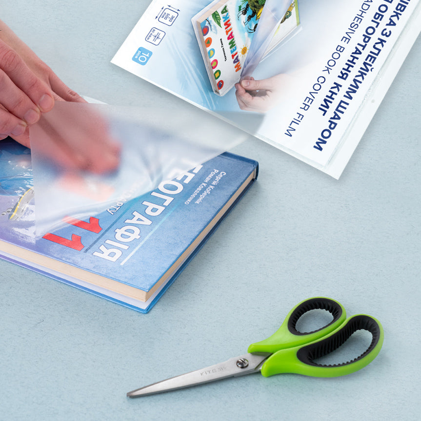 Плівка самоклеюча для книг Kite K-094, 360*500 мм, 10 штук, прозора, CPP