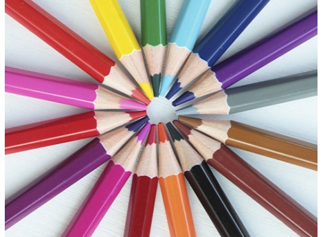 Кольорові олівці, які роблять світ яскравішим